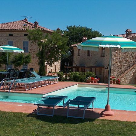 Borgo Il Villino Casa de hóspedes Casole dʼElsa Exterior foto
