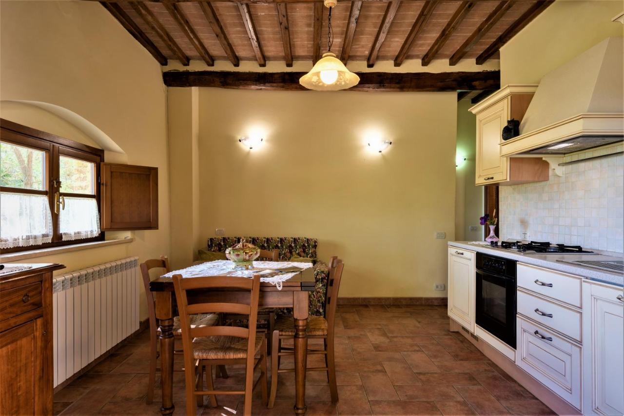 Borgo Il Villino Casa de hóspedes Casole dʼElsa Exterior foto