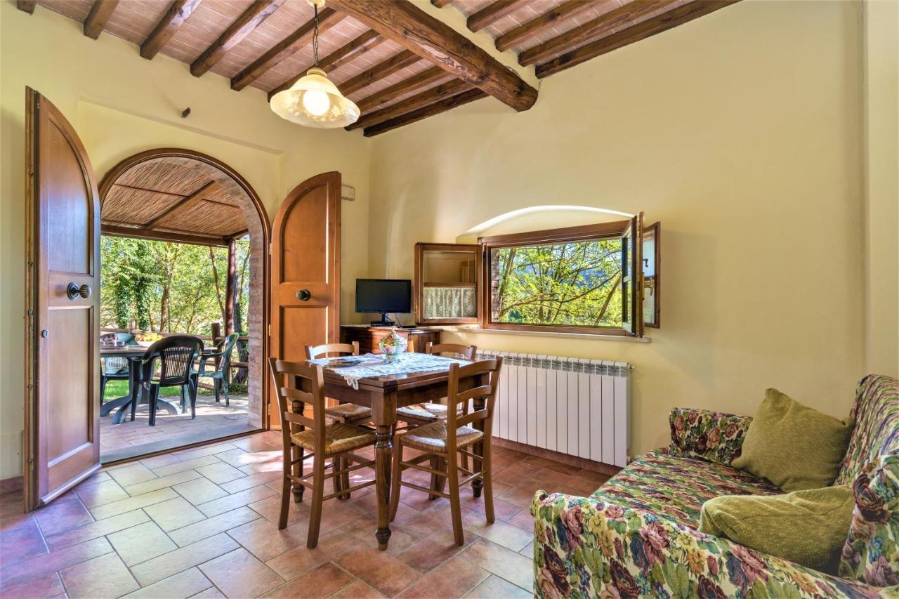 Borgo Il Villino Casa de hóspedes Casole dʼElsa Exterior foto