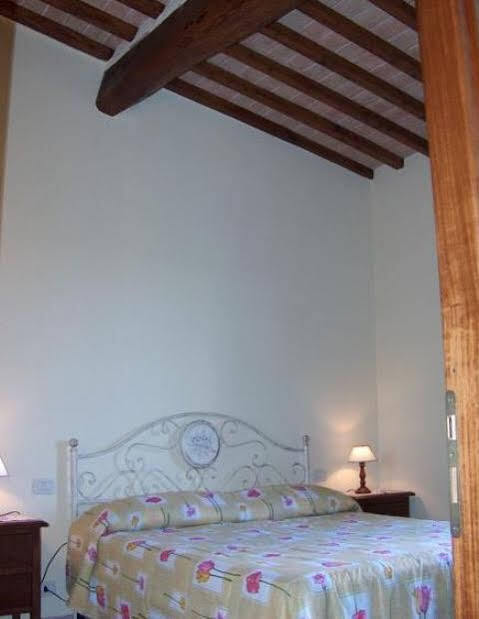 Borgo Il Villino Casa de hóspedes Casole dʼElsa Exterior foto